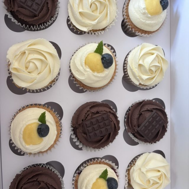 Cakes by Amelia
