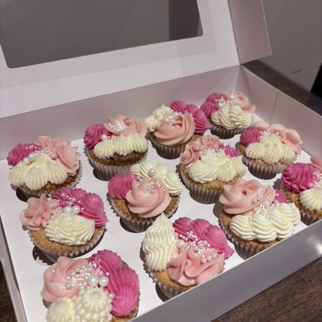 Cakes by Amelia
