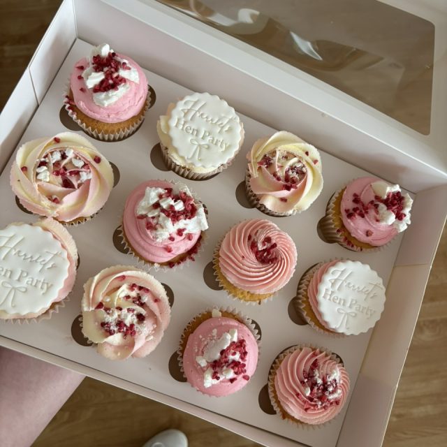 Cakes by Amelia