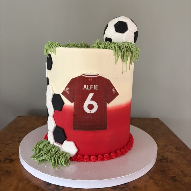 Cakes by Amelia